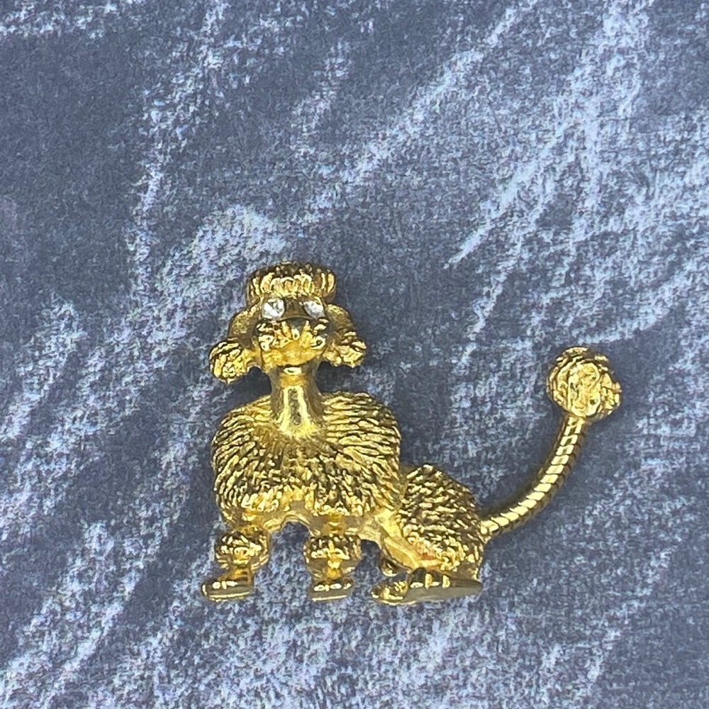 Vintage- Gold-Poodle -Pin-Wagging Tail-1”